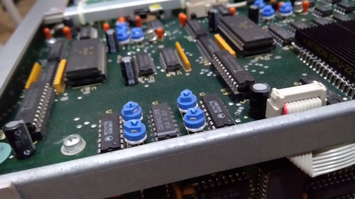 oh my god twitter doesn’t include alt text from images in their API